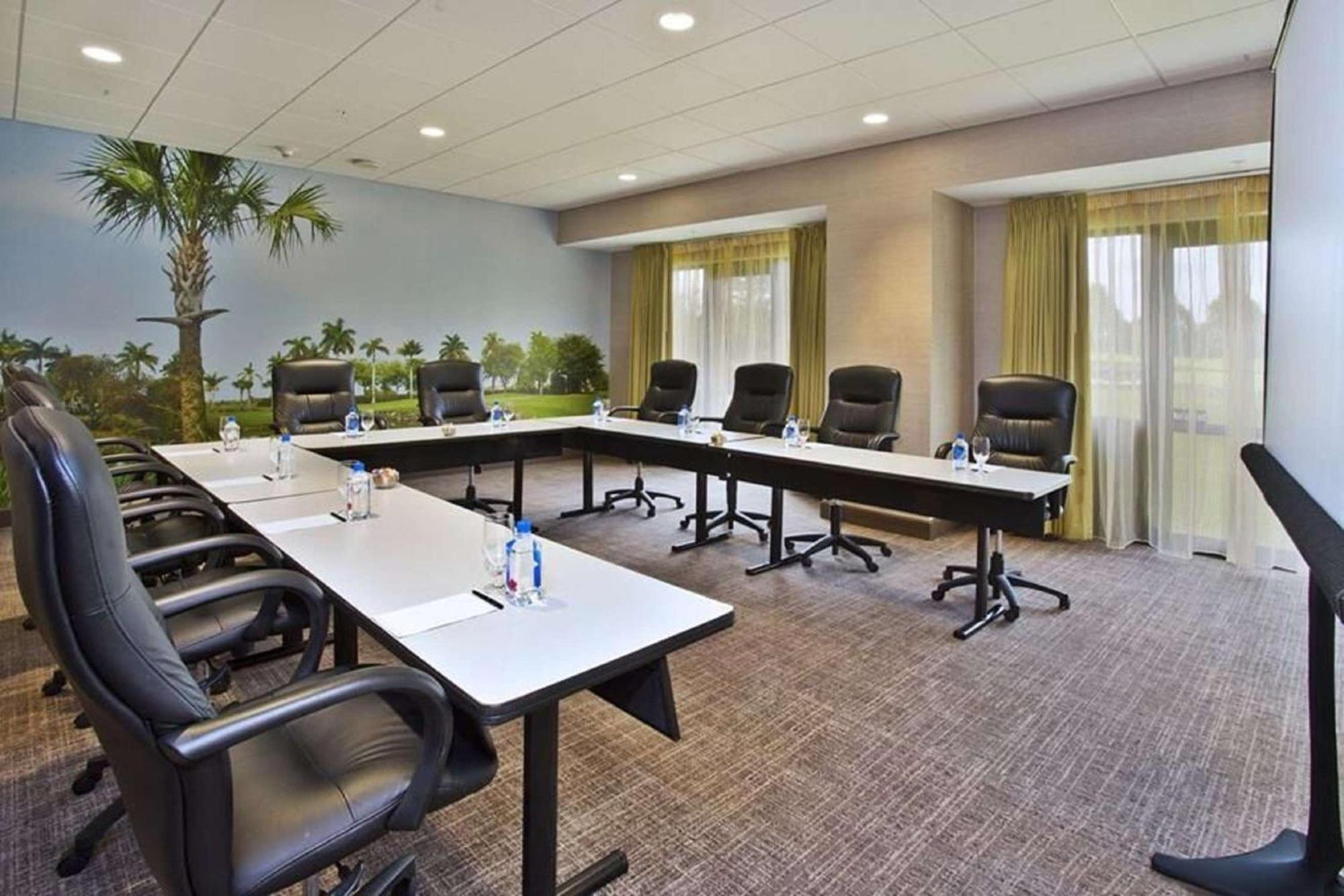 Hilton Chicago Oak Brook Hills Resort & Conference Center Eksteriør billede